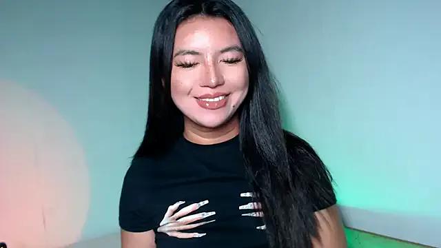 thinker_belle on StripChat