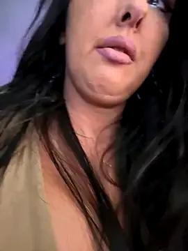 TiffanyRoxx on StripChat