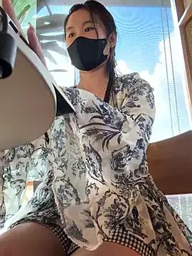 Tina_995 on StripChat