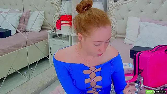 TinaBrook on StripChat