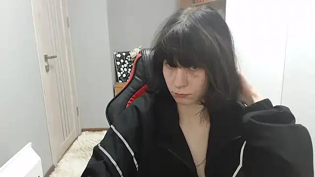 TinaQuiin on StripChat