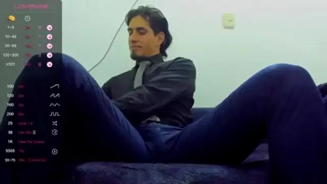 Tom_blunt96 on StripChat