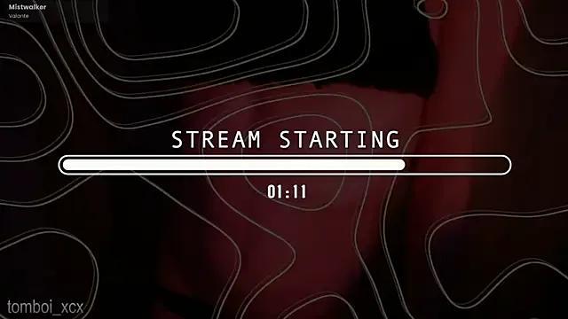 tomboi_xcx on StripChat