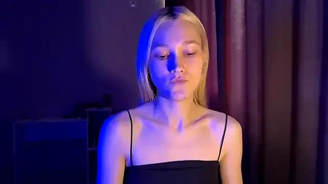 TwinedPeril on StripChat