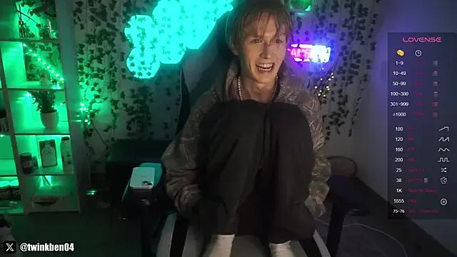twinkben on StripChat
