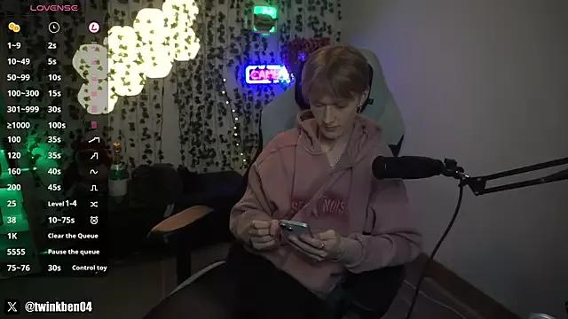 twinkben on StripChat