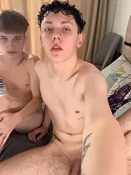 TwinksNextDoor on StripChat