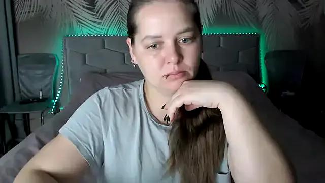 uliastar on StripChat