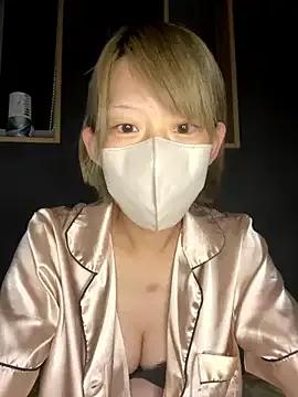 usako_2025 on StripChat