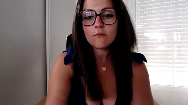 vagina02cam on StripChat