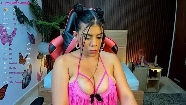 valeria_acosta_ on StripChat