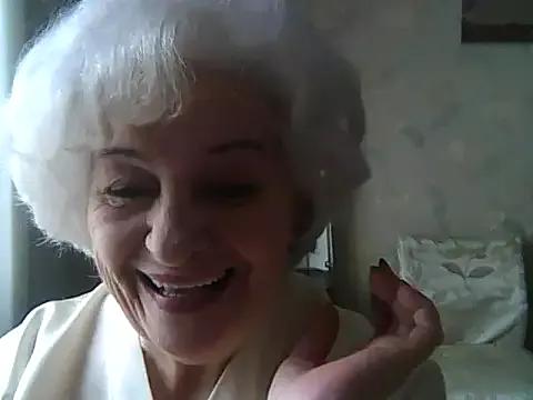 ValeriaKroww on StripChat