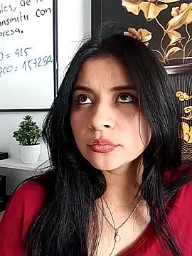 ValerieLove_ on StripChat