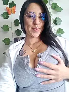 VALERY-03_ on StripChat