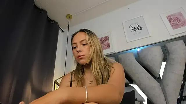 valery_and_Dani_'s avatar