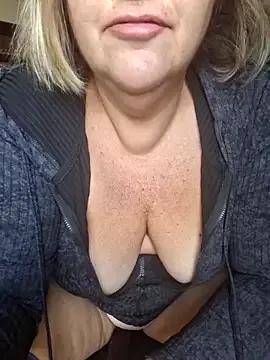 VenusAlpha — Blowjob dildo vieni in bocca