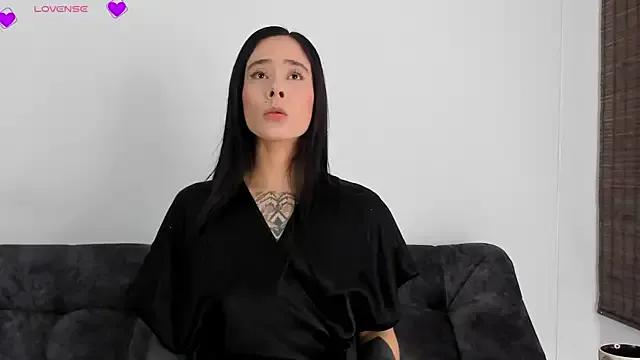 VeronicaTonu on StripChat