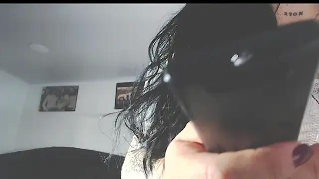 Vicky_hotmilf on StripChat