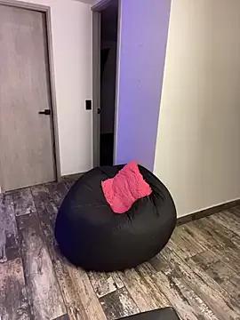 Victoria14_ on StripChat