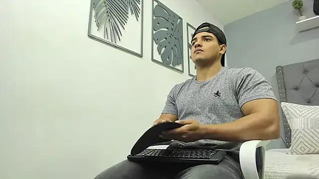 violeta_and_maxx on StripChat