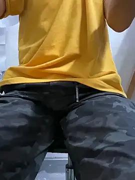 Weakofficeworker on StripChat