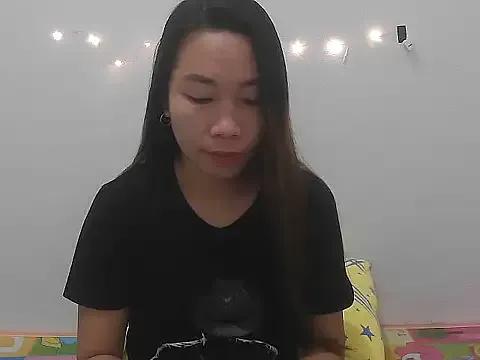 Wild_hot_Lyn on StripChat