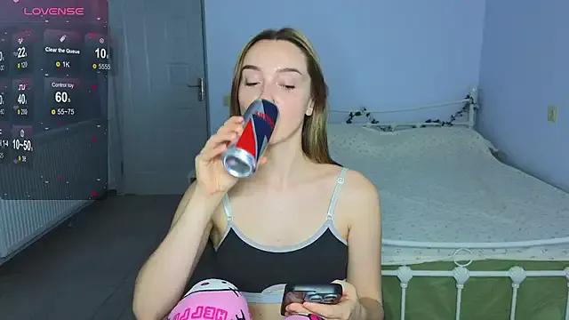 Wild_Sophie_ on StripChat