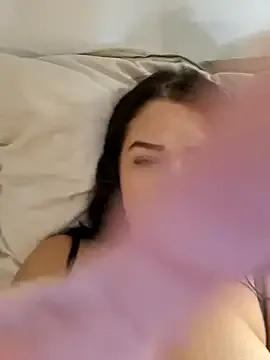 Xladycharme on StripChat