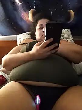 xlatinastar on StripChat