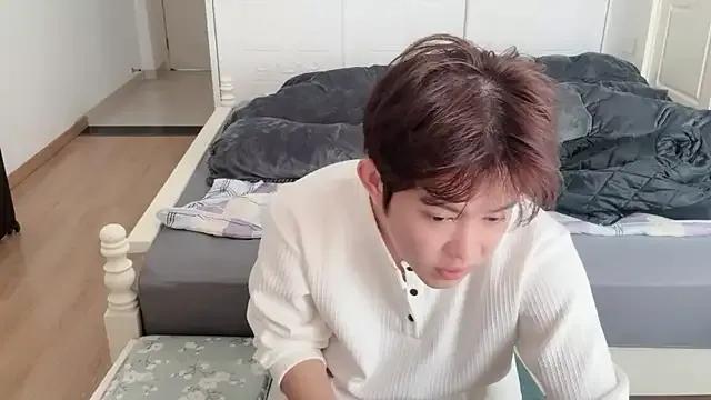 xlong00099 — Freechat on StripChat