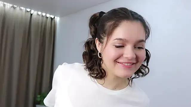 Xo_Laura on StripChat