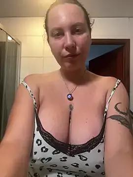 Yanacool007 on StripChat