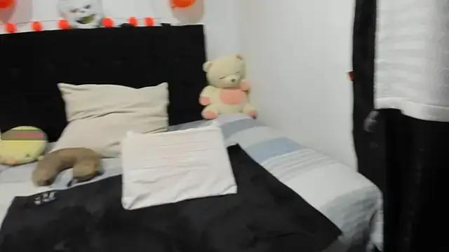 Yin_yang_hot on StripChat