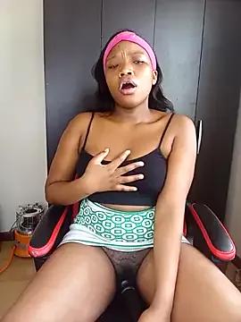 Young_Slut21 on StripChat