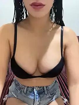 youngsexywoman on StripChat