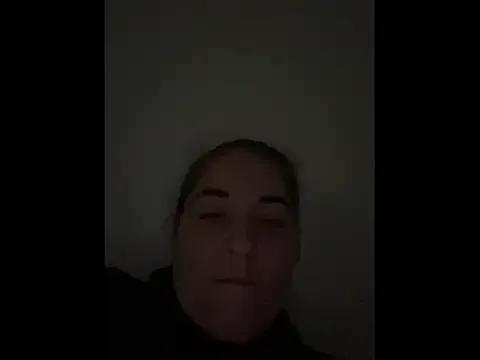 yzabell18 on StripChat