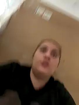 yzabell18 on StripChat