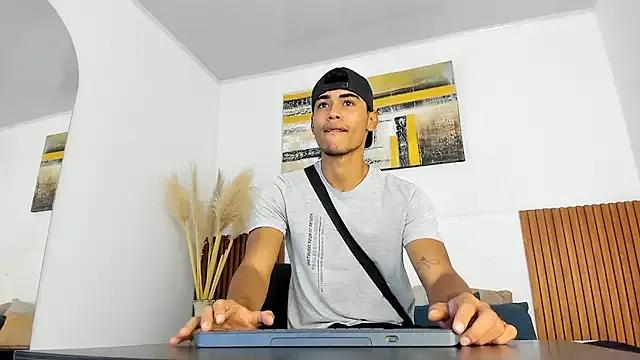 zander_2120 on StripChat