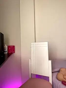 Zara_Bel on StripChat