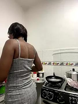 zaracollins01 on StripChat