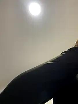 zaracollins01 on StripChat