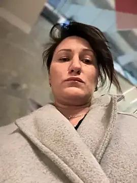 ZhenjaPoledance on StripChat