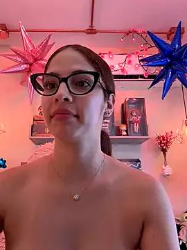 Zoe_Bae on StripChat