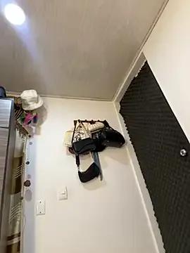 zoe_storm on StripChat