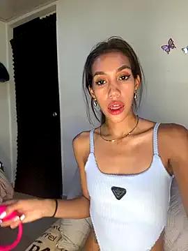 zoe_storm on StripChat