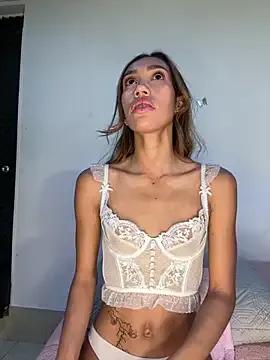 zoe_storm on StripChat