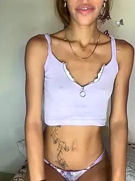 zoe_storm on StripChat