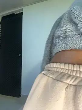 zoe_storm on StripChat