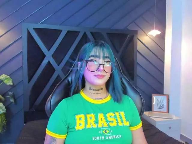 Alahia-Dangelo on BongaCams 