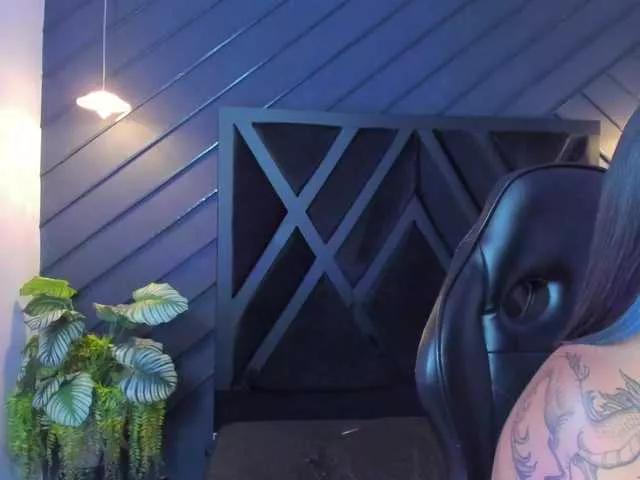 Alahia-Dangelo on BongaCams 